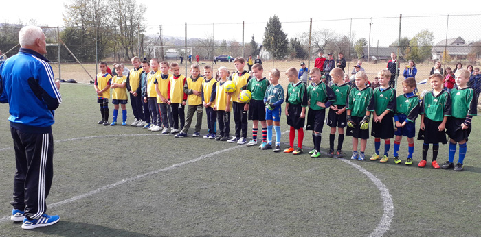 Шкільна футбольна ліга UEFA GROW в Боднарові Калуського району