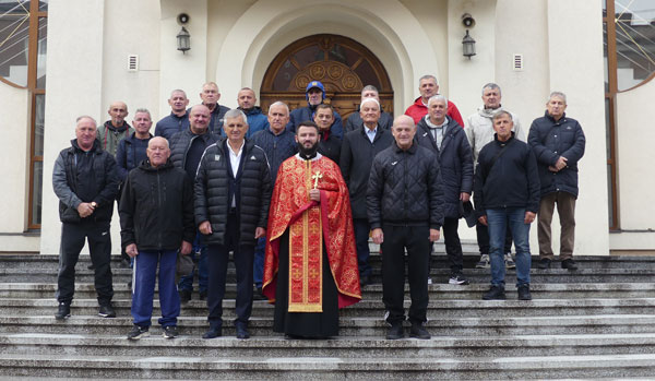 Меморіал ветеранів Прикарпатського футболу